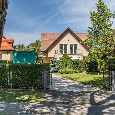 Villa 21 Boutique Rooms Balatonalmádi エクステリア 写真