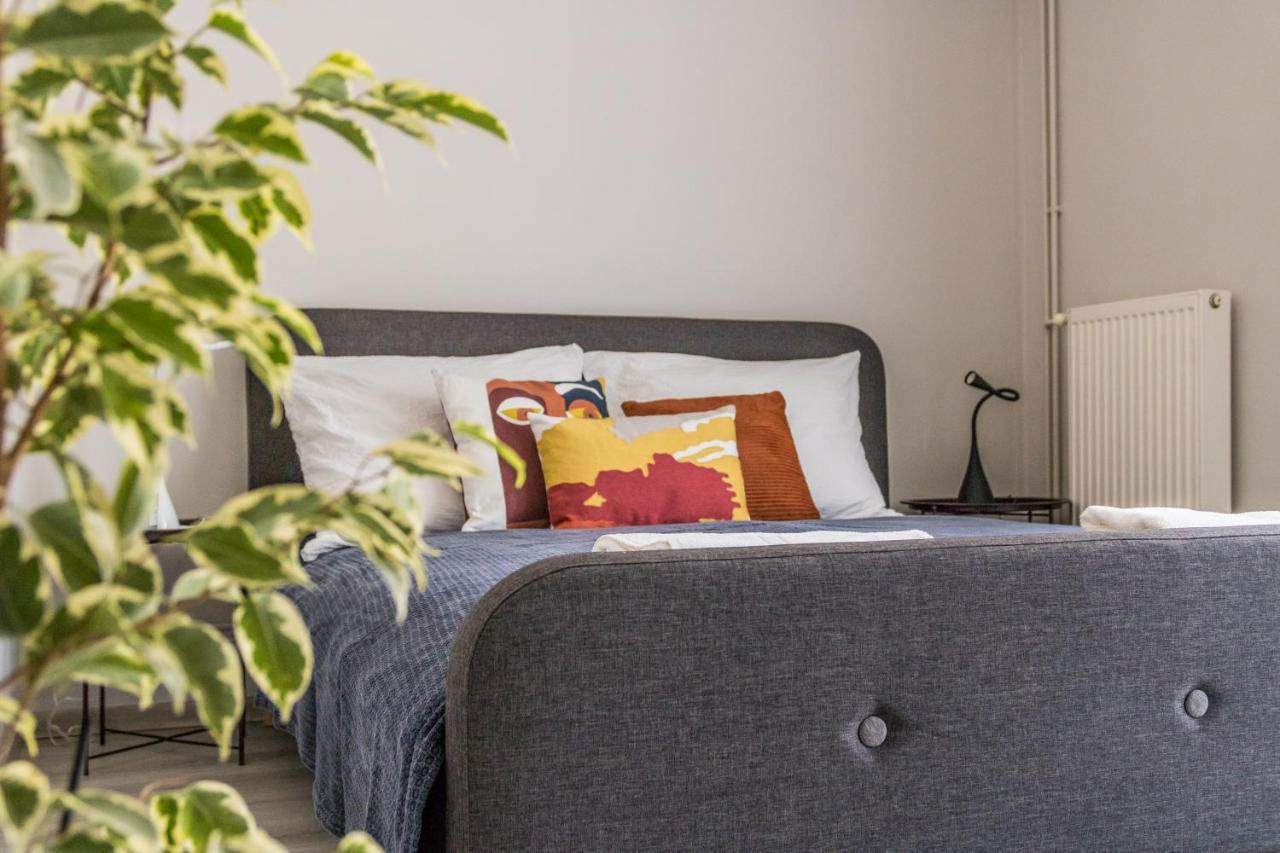 Villa 21 Boutique Rooms Balatonalmádi エクステリア 写真