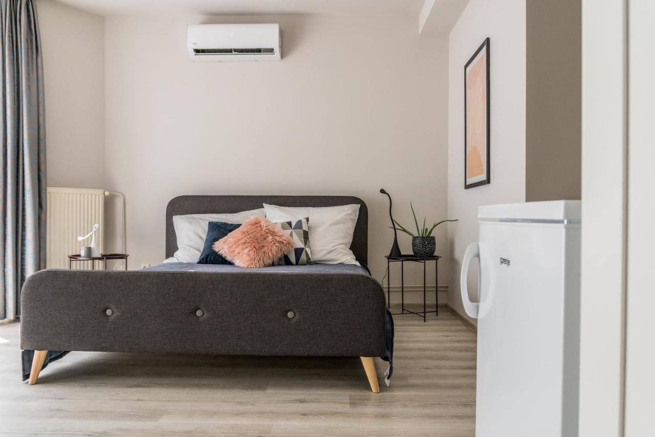 Villa 21 Boutique Rooms Balatonalmádi エクステリア 写真