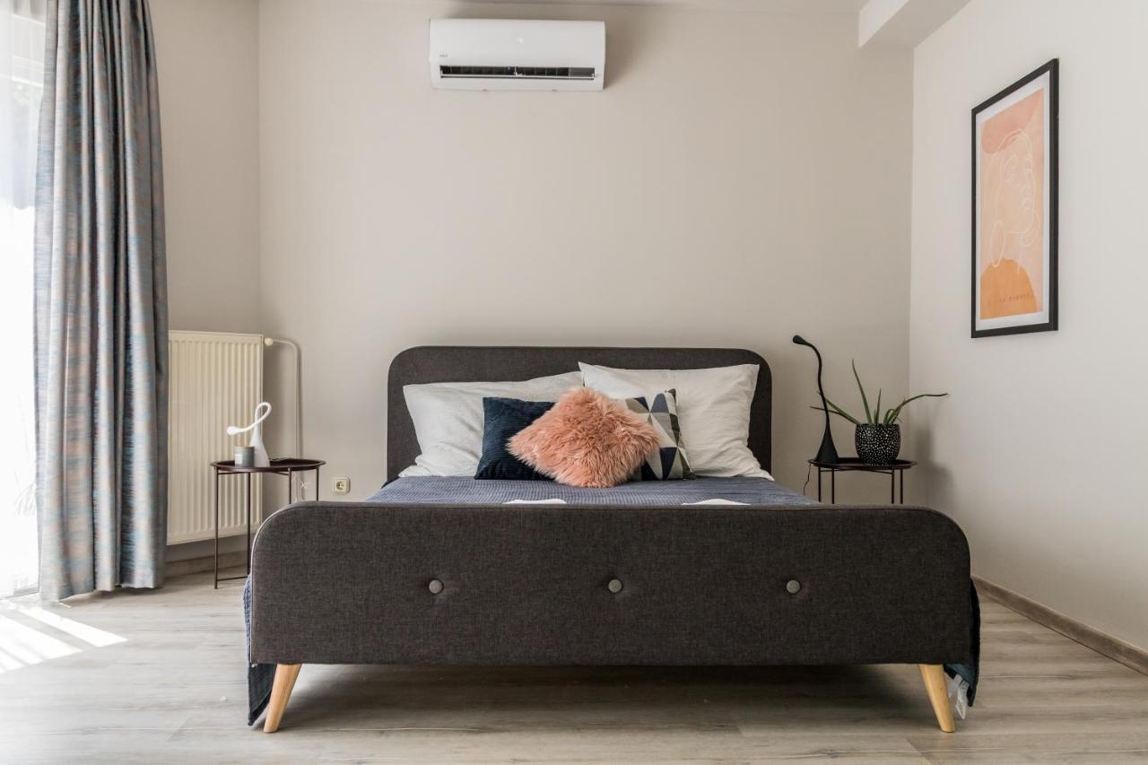 Villa 21 Boutique Rooms Balatonalmádi エクステリア 写真