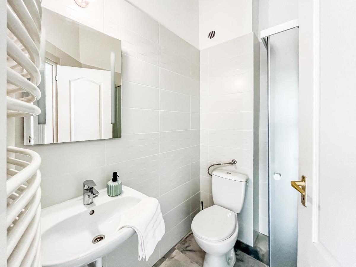 Villa 21 Boutique Rooms Balatonalmádi エクステリア 写真