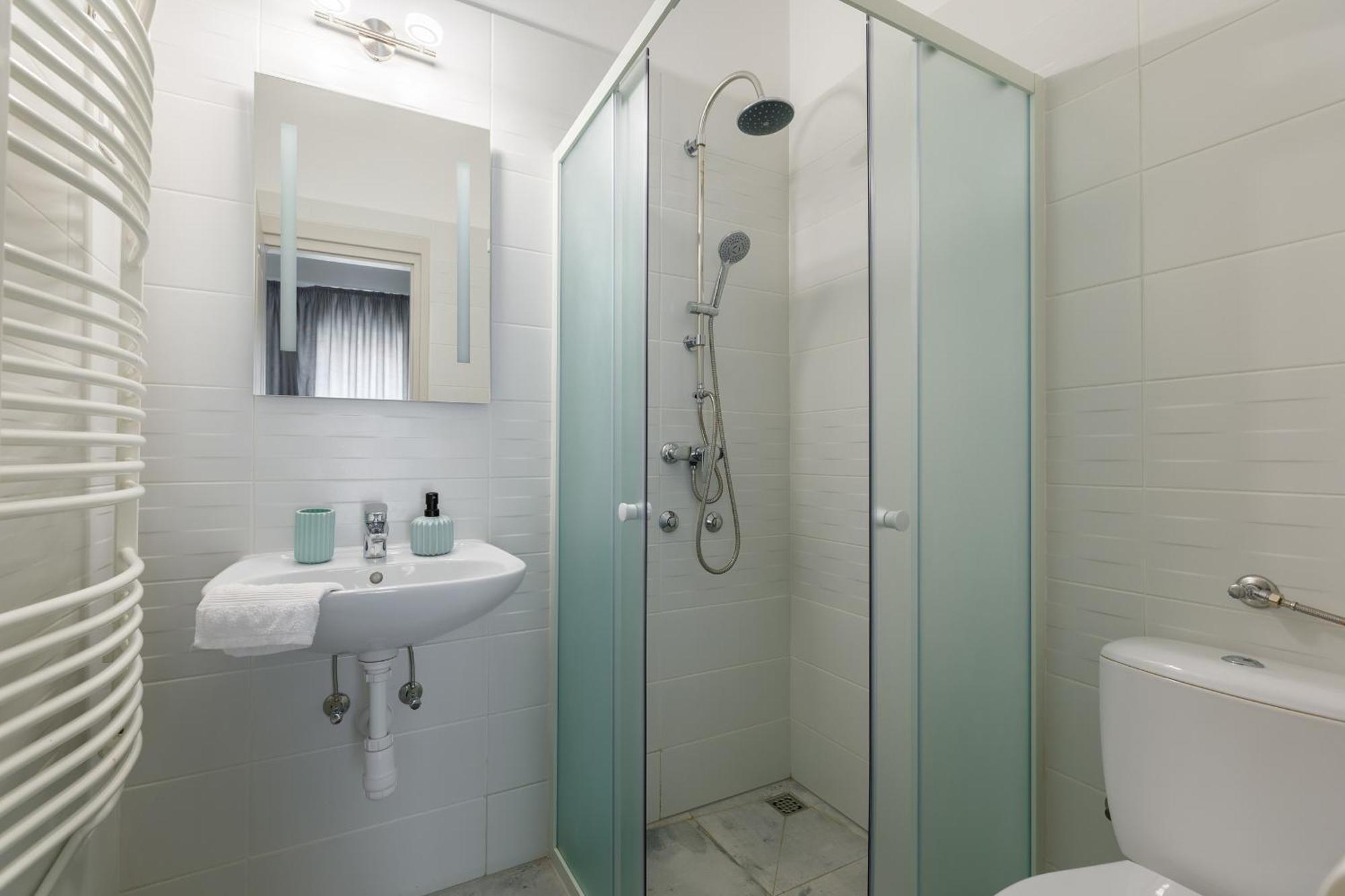 Villa 21 Boutique Rooms Balatonalmádi エクステリア 写真